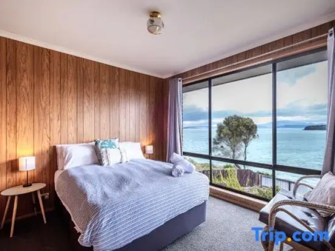 3 Bedrooms Cottage