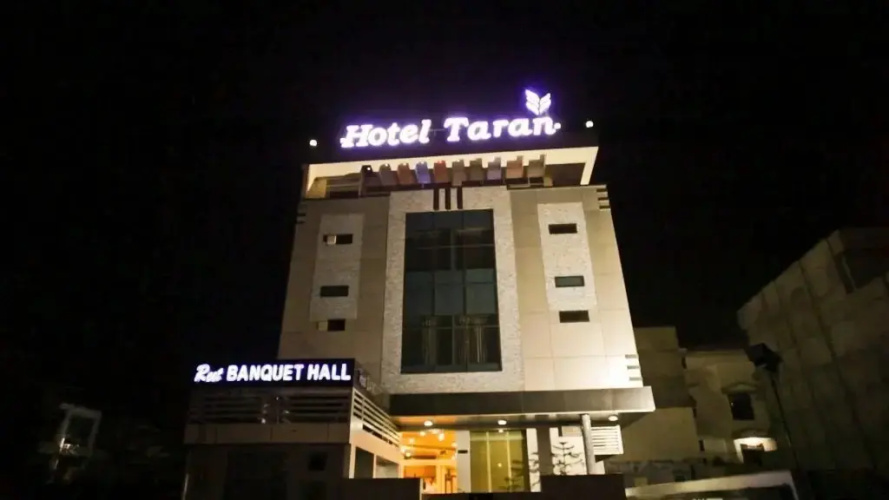 Hotel Taran by OYO
