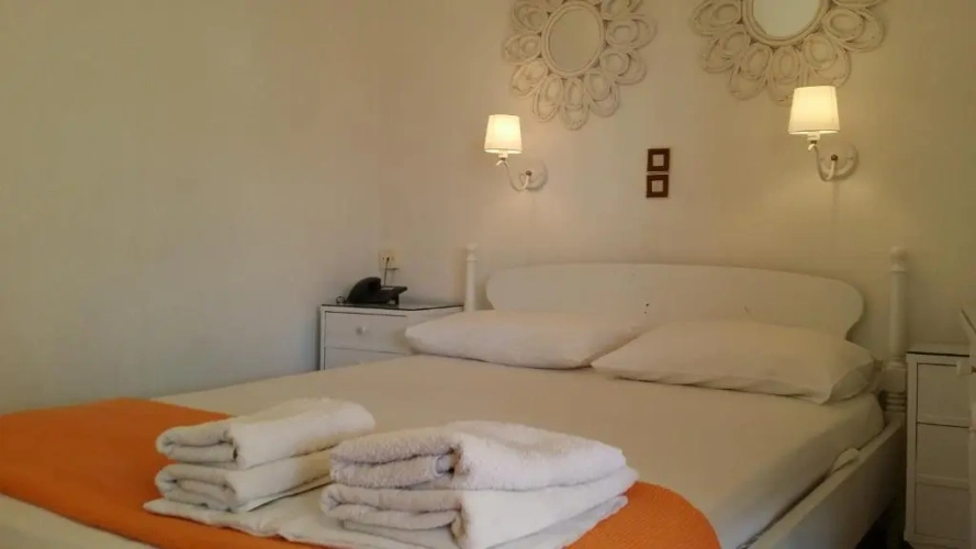 Triple room