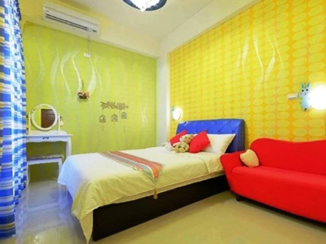 Colorful Homestay