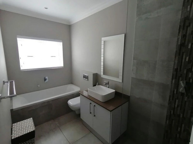 8 Prestwick St Francis Links