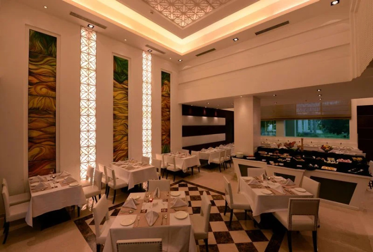 Golden Tulip Gurgaon Galgotia