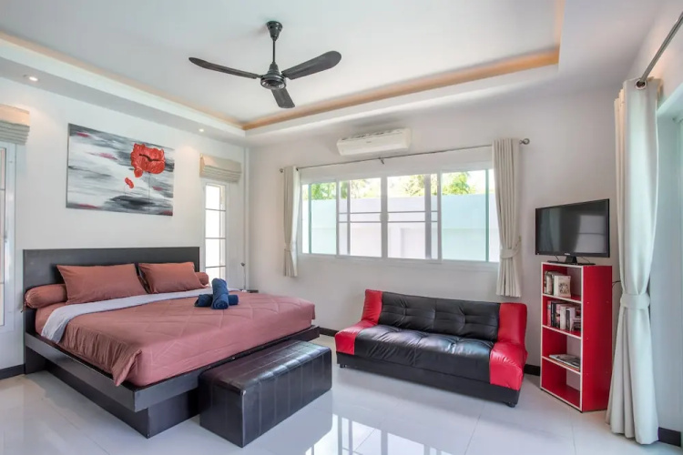 Modern Elegance 3BR Pool Villa Marine