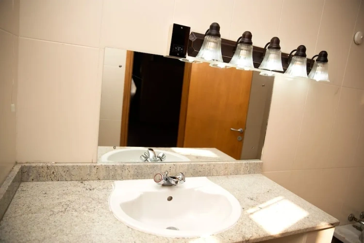 3 Bedrooms Apartment