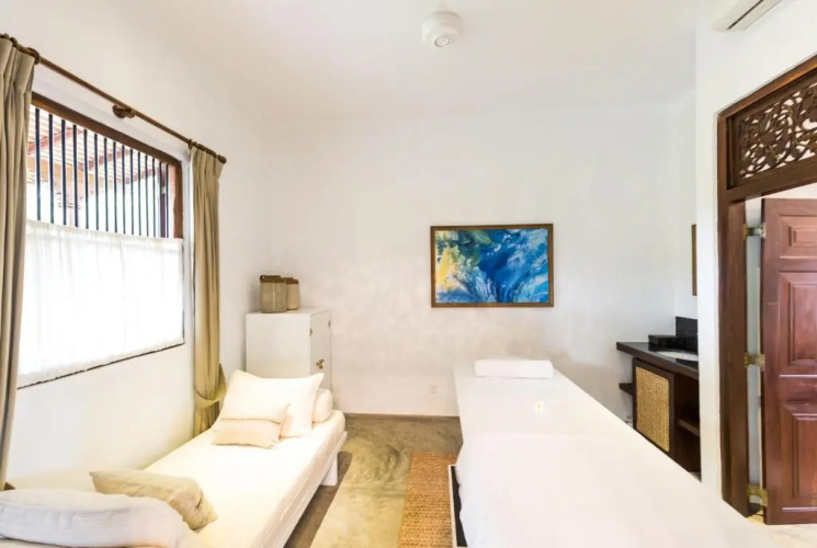 Uga Riva Negombo