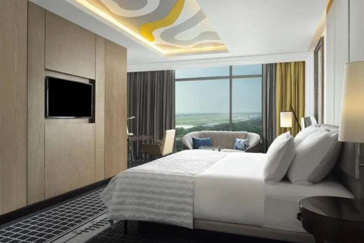 Larger Club Lounge Access Double room