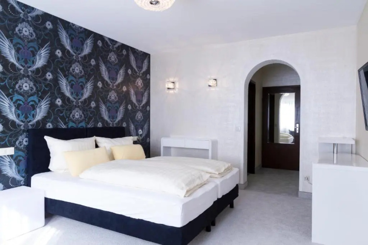 Hotel Hellers Twenty Four I -24h-Check-In-