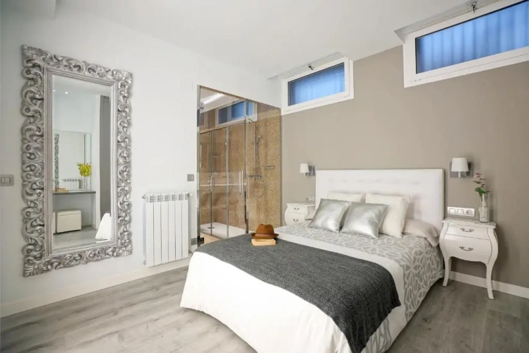 2 Bedrooms Double Apartment
