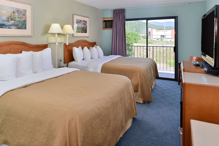 Standard Quadruple room