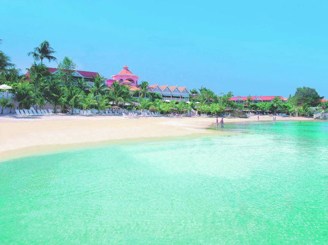 Coco Reef Resort & Spa photo 14