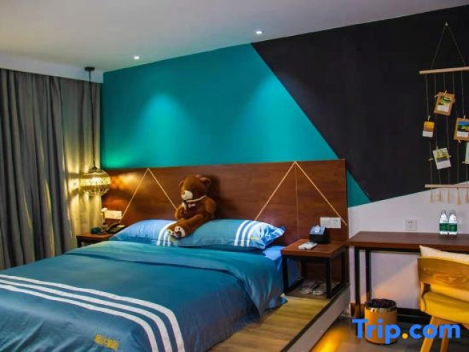 Standard Double room with lake view