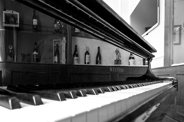 Grand Hotel & Des AnglaisOver view