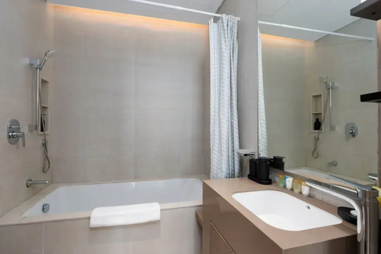 Chic Minimalist 1BR in Address JBR