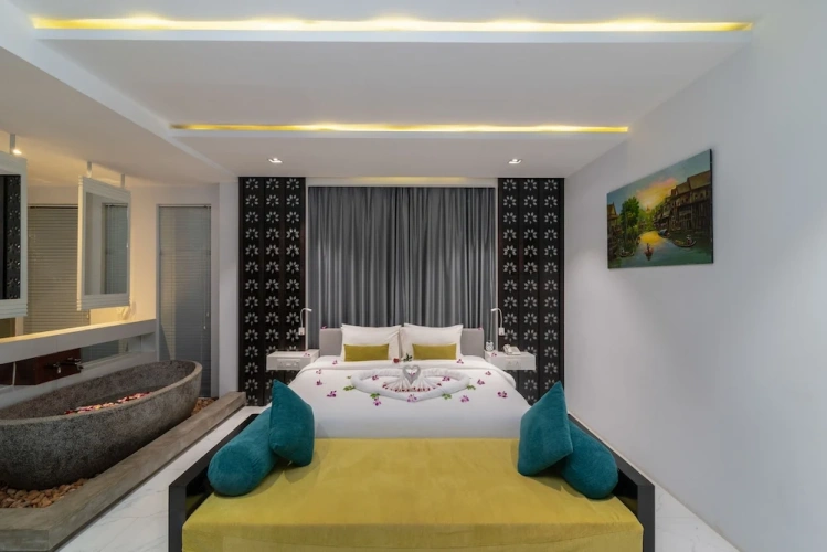 Executive Suite