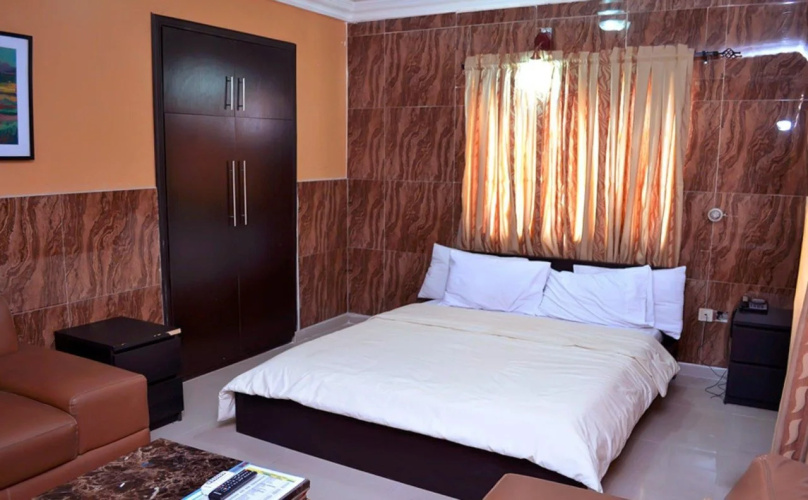 Inglesias Hotels