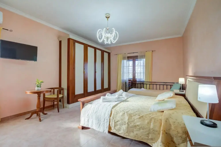 Villa Oasi With Private Pool