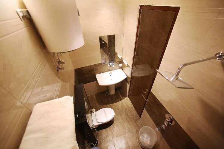 Hotel Dee Continental