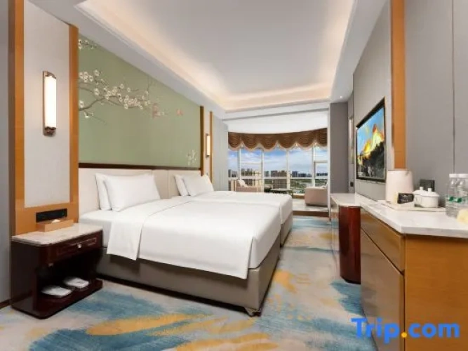 Deluxe Family Suite