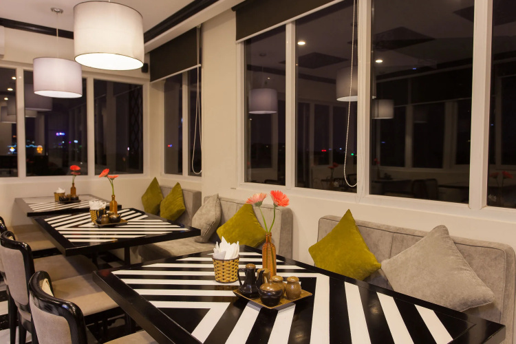 Serenity Diamond Hotel
