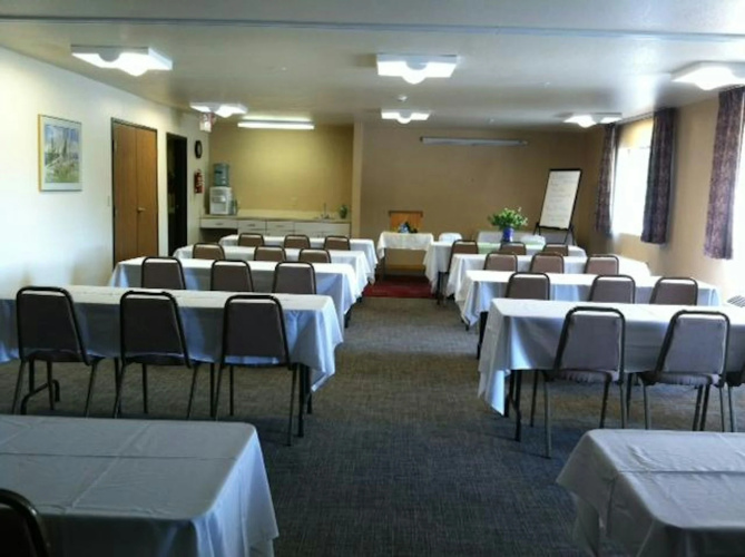 Coast Hilltop Inn photo 20
