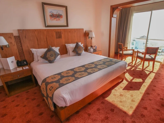 Superior room with balcony and with mountain view