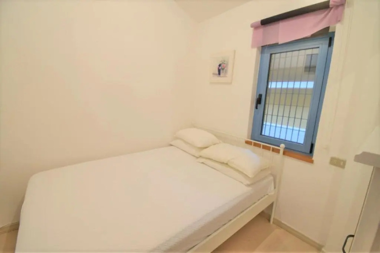 ARIA CONDIZIONATA INCLUSA-80 mt mare Appartamento con posto Auto e Terrazzo-