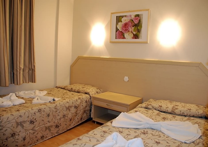 Standard room with land view
