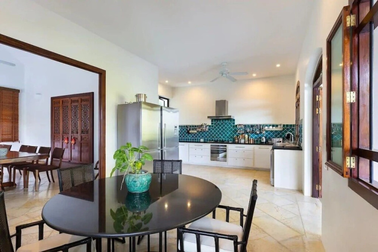 Luxury Private Beachfront Haileng Villa