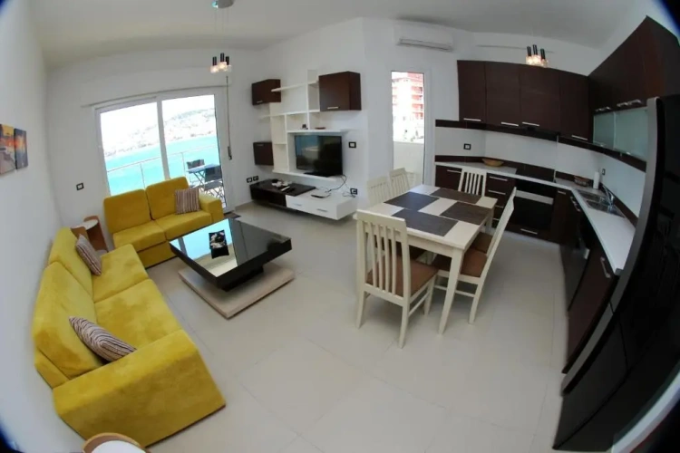 Apartment with sea view