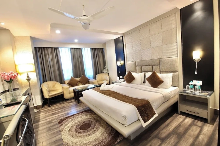 Deluxe room with city view