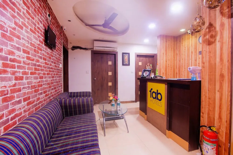 FabHotel Element Guestline