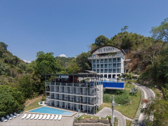 El Faro Beach Hostel