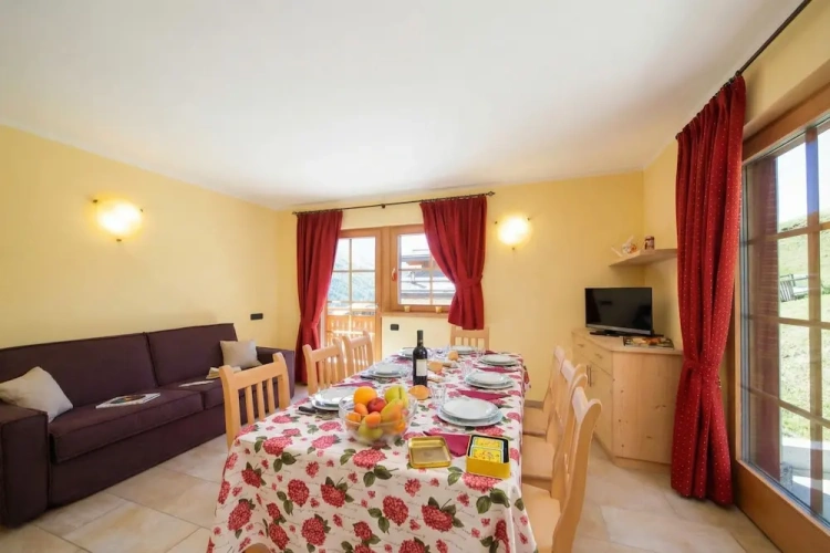 Family Apartment with balcony