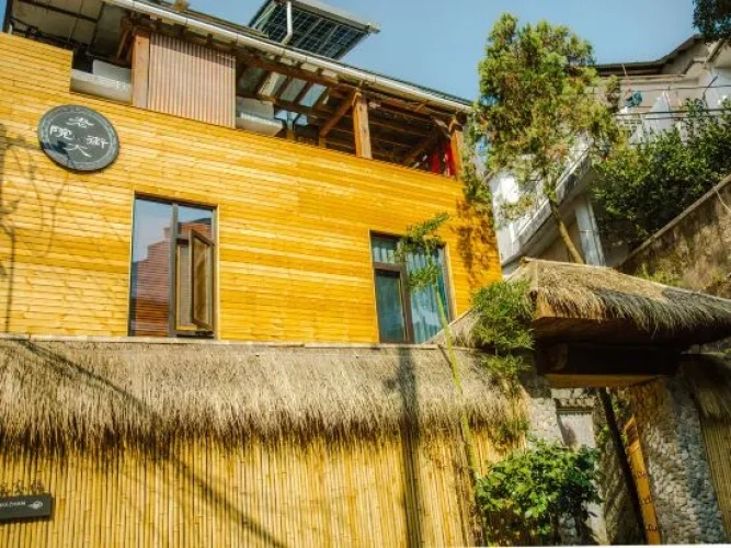 Laojie Dayuan Hostel