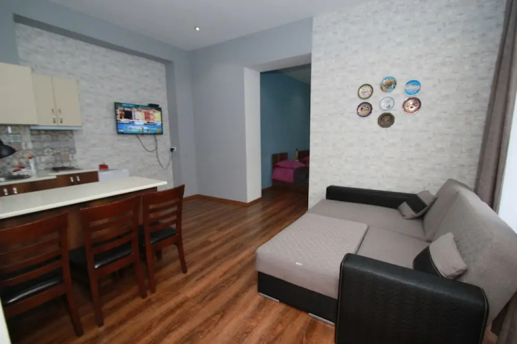 Rose apartment