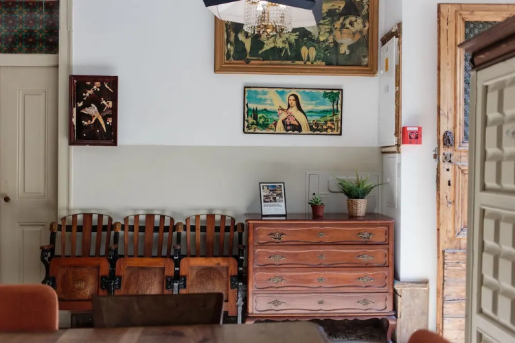 The Indy House