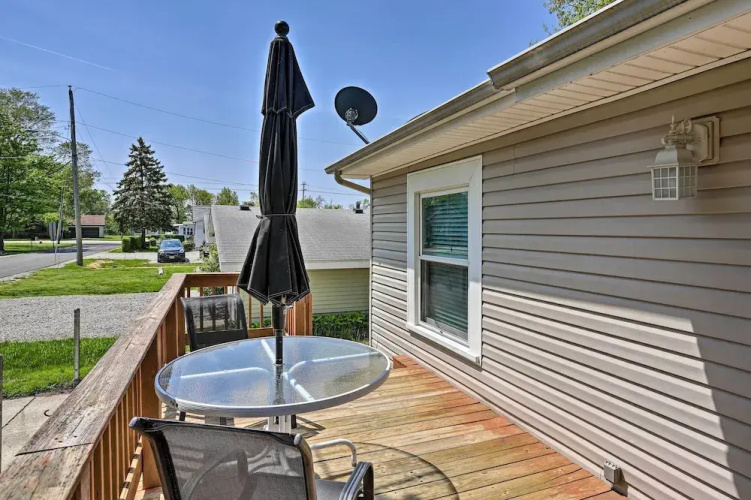 Home w/ Lake-view Deck by Camp Perry & Magee Marsh