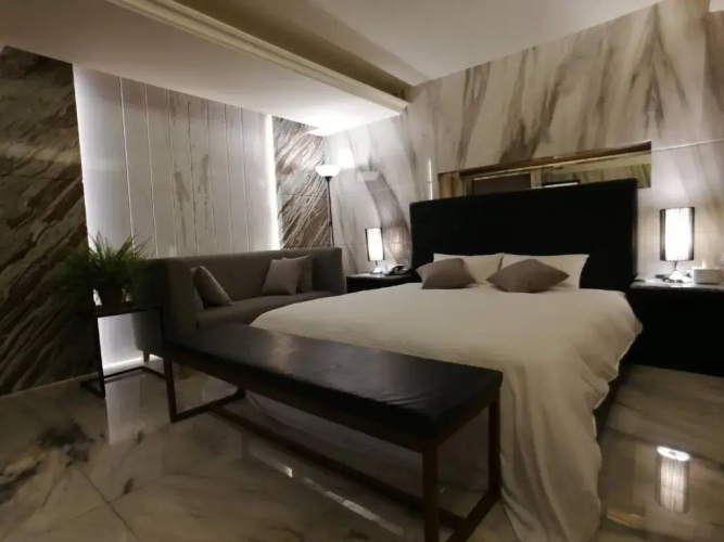 Michelle Hotel