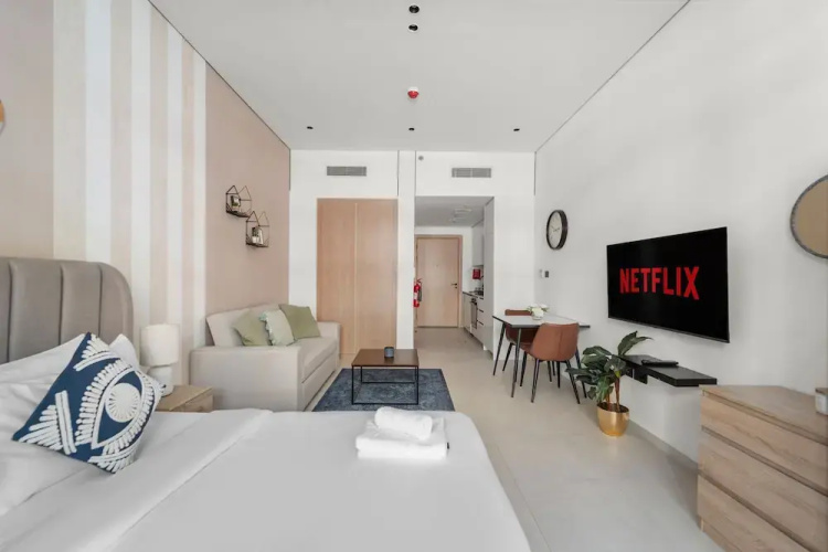 Beverly Residence - 120 Studio