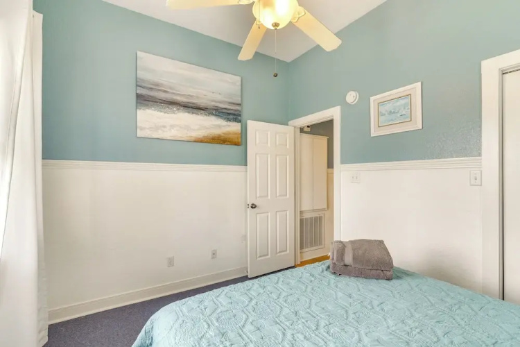 Ocean Views: Pet-friendly Surfside Beach Gem