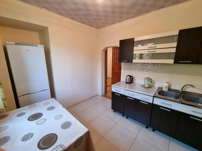 3 Bedrooms Apartment