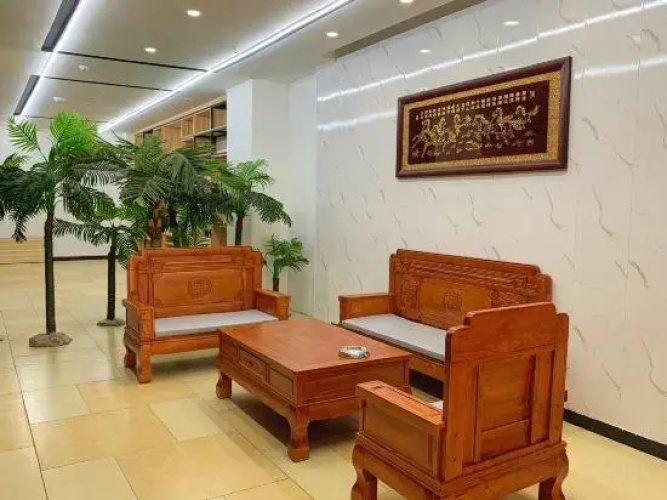 Sanyi Hotel