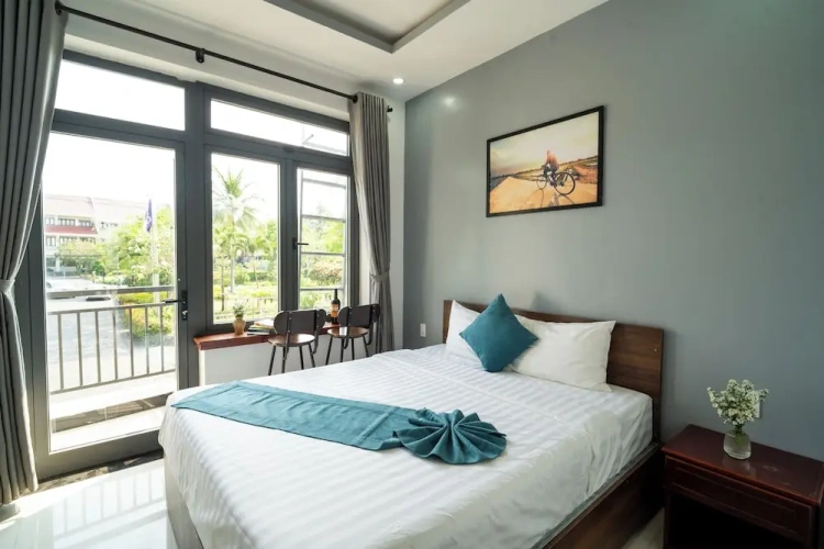 Deluxe Double room with balcony and with city view