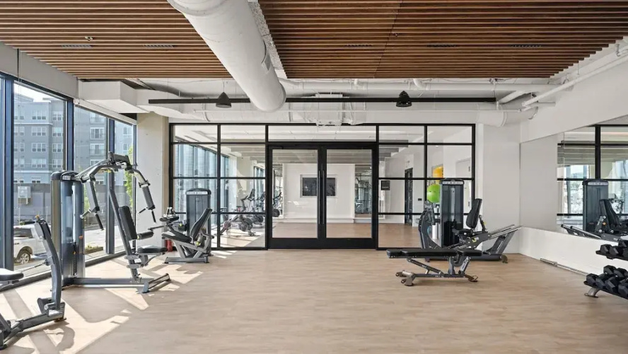 Hyatus Luxury Residences Everett