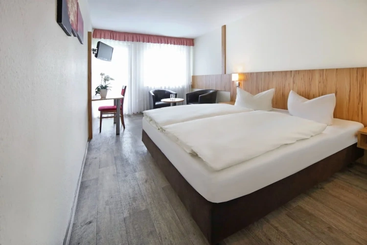Standard Double room with balcony