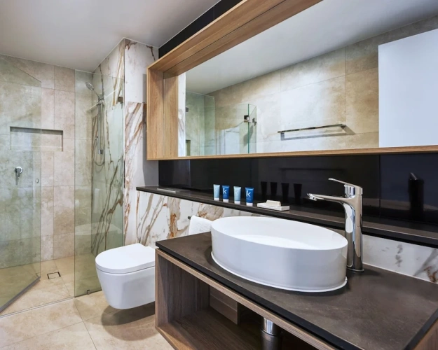 1 Bedroom Suite with balcony