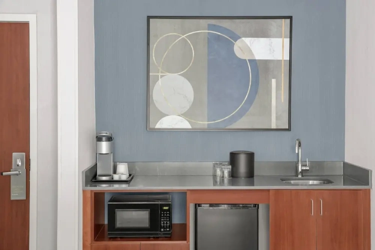 1 Bedroom Suite
