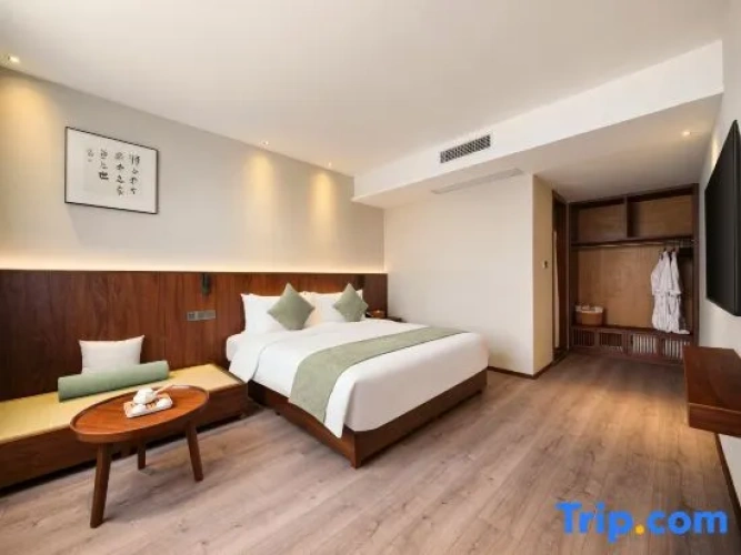 Deluxe Family Suite