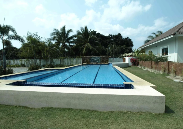 Smart Holiday Villa