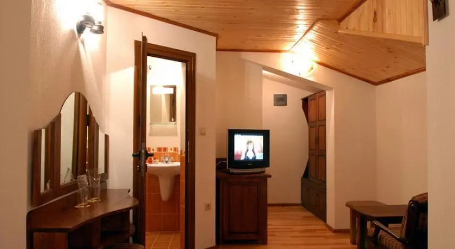 Family Hotel Adjev Han